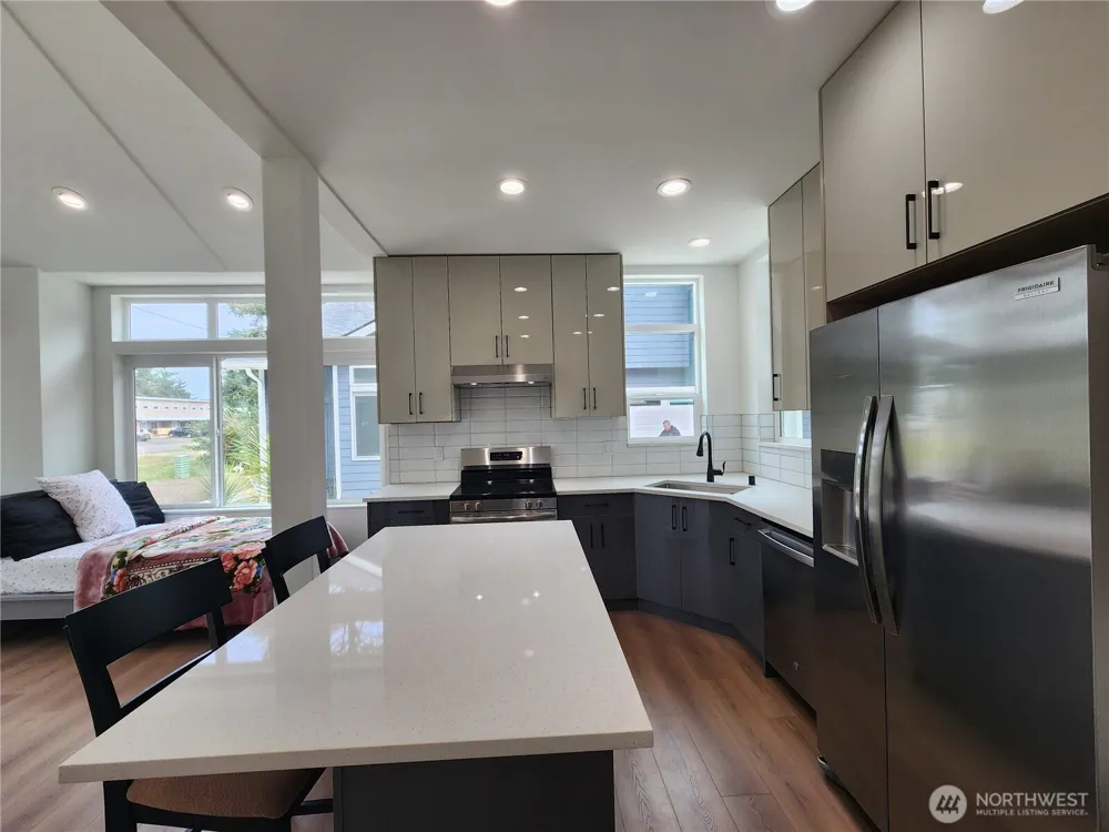 768 Point Brown Avenue SE #D Ocean Shores, WA 98569