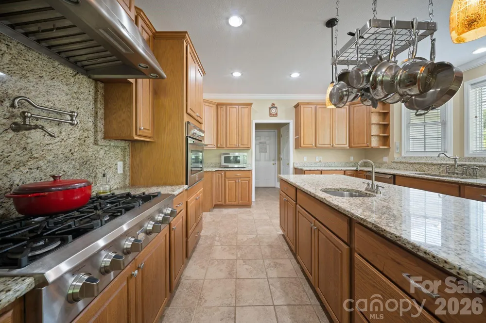 1372 & 1370 Barnardsville Highway Barnardsville, NC 28709