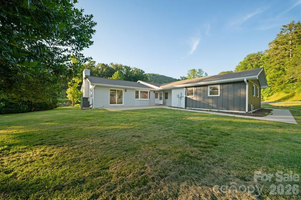 1372 & 1370 Barnardsville Highway Barnardsville, NC 28709