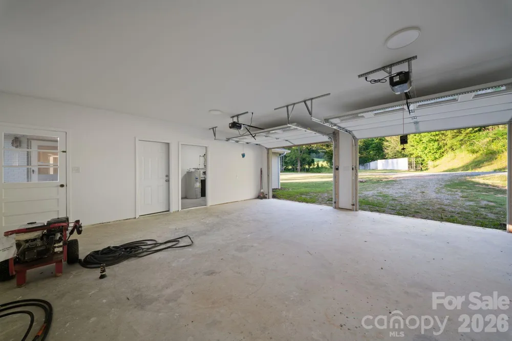 1372 & 1370 Barnardsville Highway Barnardsville, NC 28709
