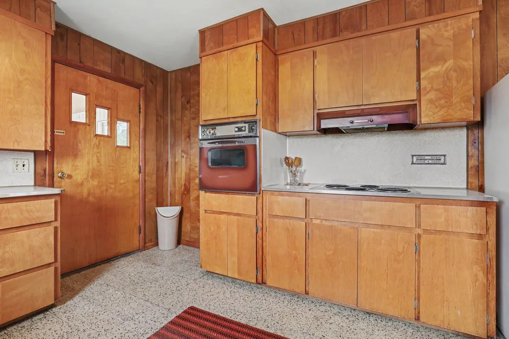 524 Hubbell Road Orleans, MI 48865