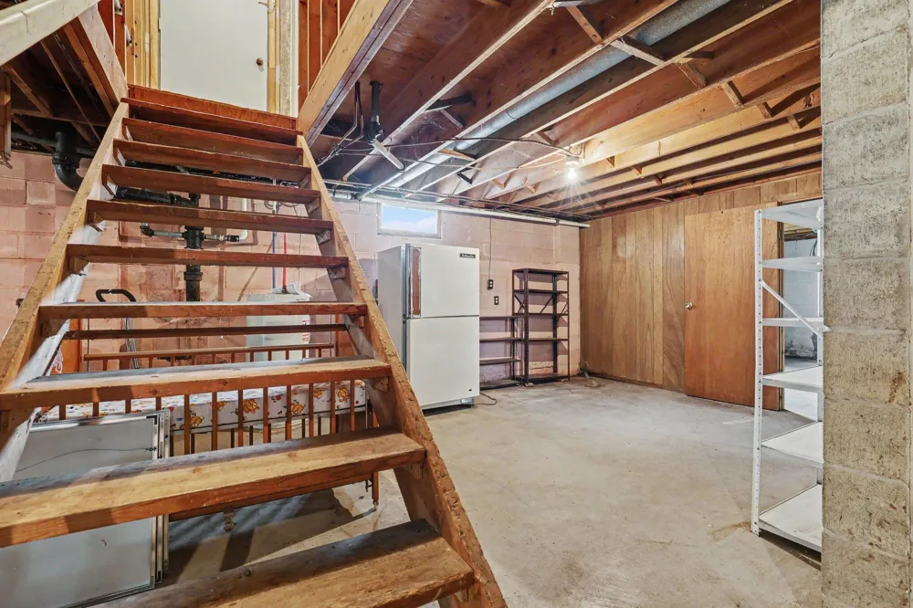 524 Hubbell Road Orleans, MI 48865