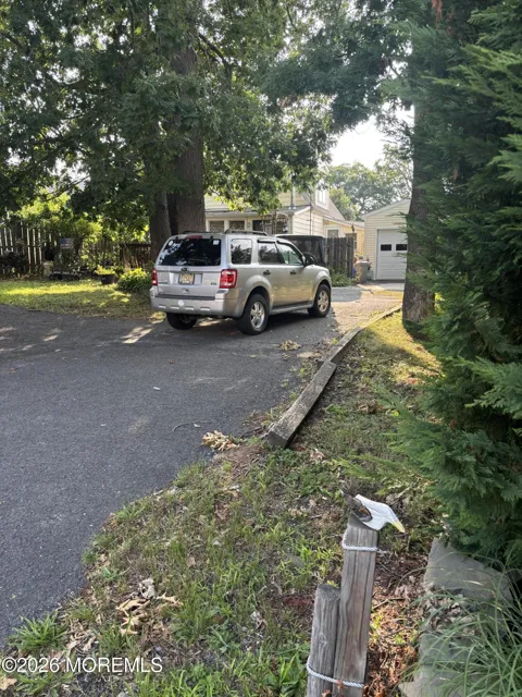 81 Morris Avenue