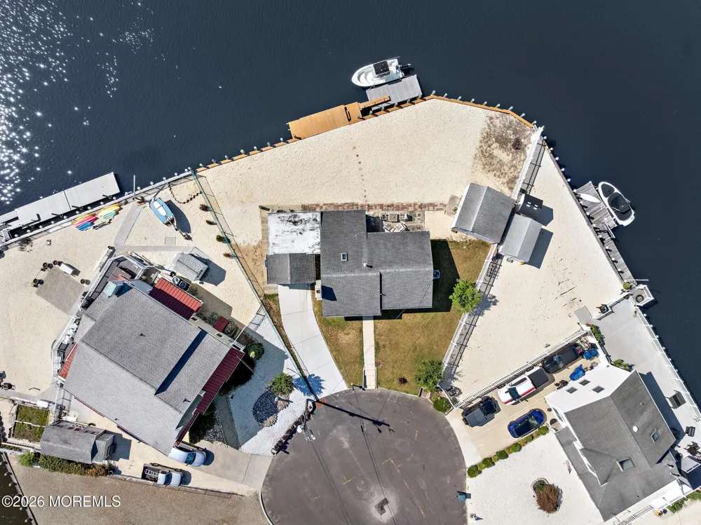 34 Lake Singleton Court Little Egg Harbor, NJ 08087