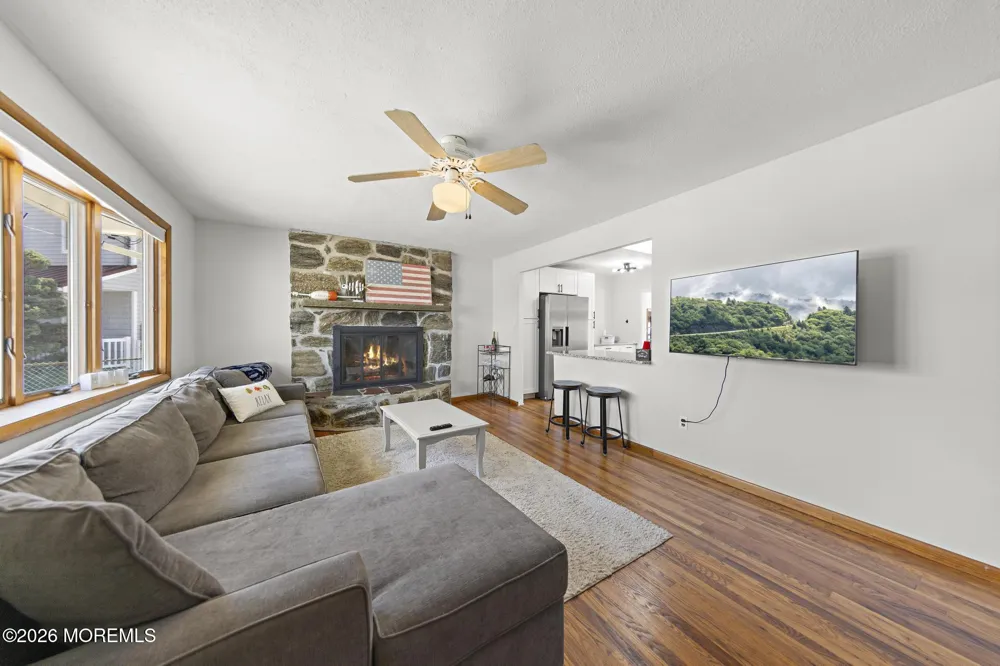 34 Lake Singleton Court Little Egg Harbor, NJ 08087