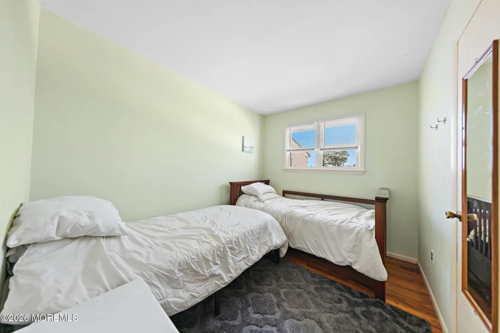 34 Lake Singleton Court Little Egg Harbor, NJ 08087