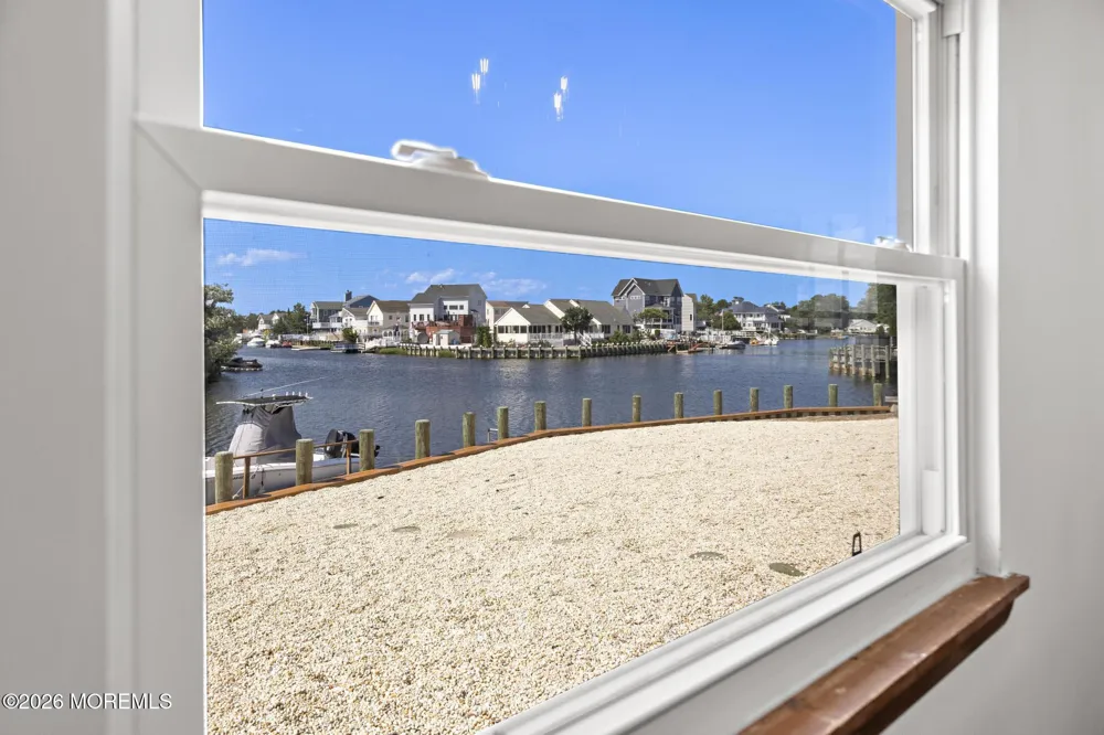34 Lake Singleton Court Little Egg Harbor, NJ 08087