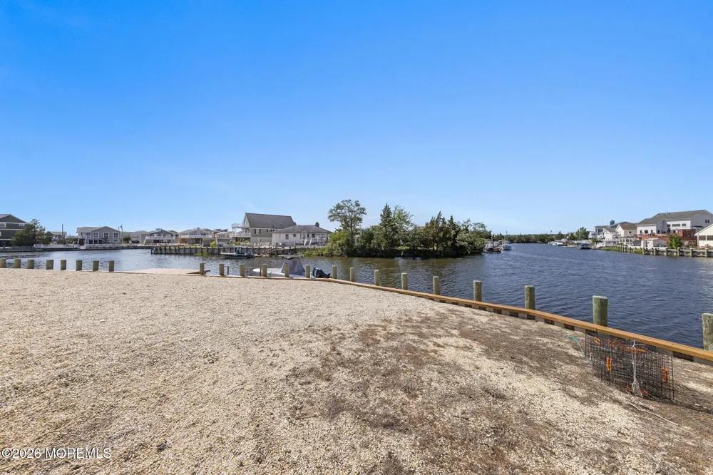 34 Lake Singleton Court Little Egg Harbor, NJ 08087