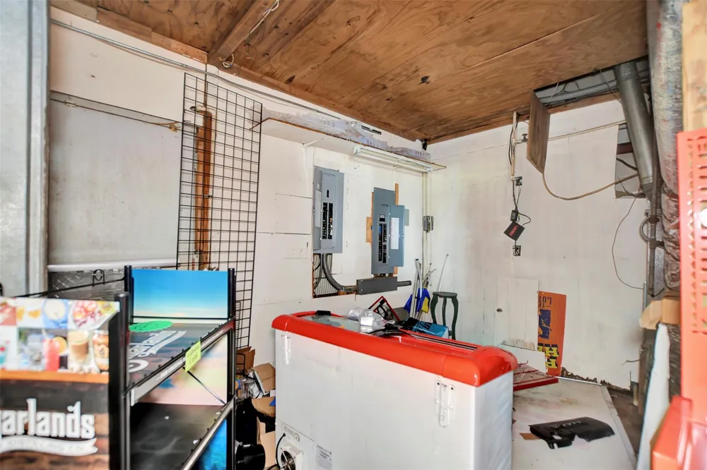 9240 State Highway 75 S New Waverly, TX 77358