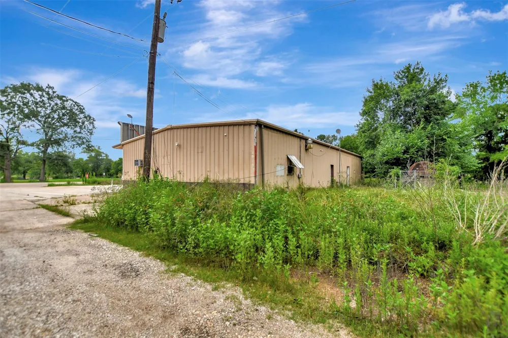 9240 State Highway 75 S New Waverly, TX 77358