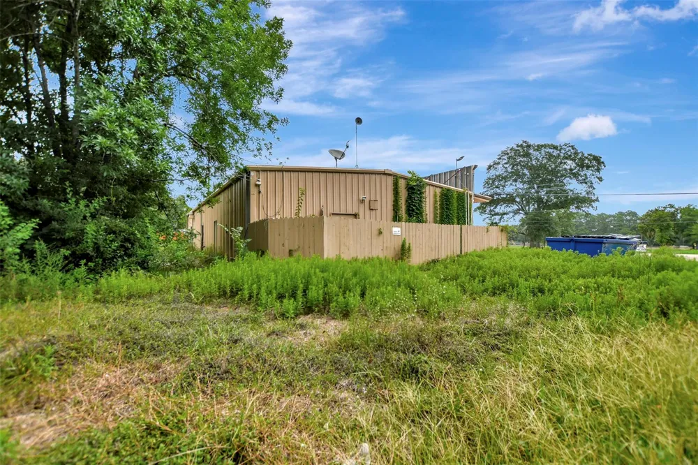 9240 State Highway 75 S New Waverly, TX 77358