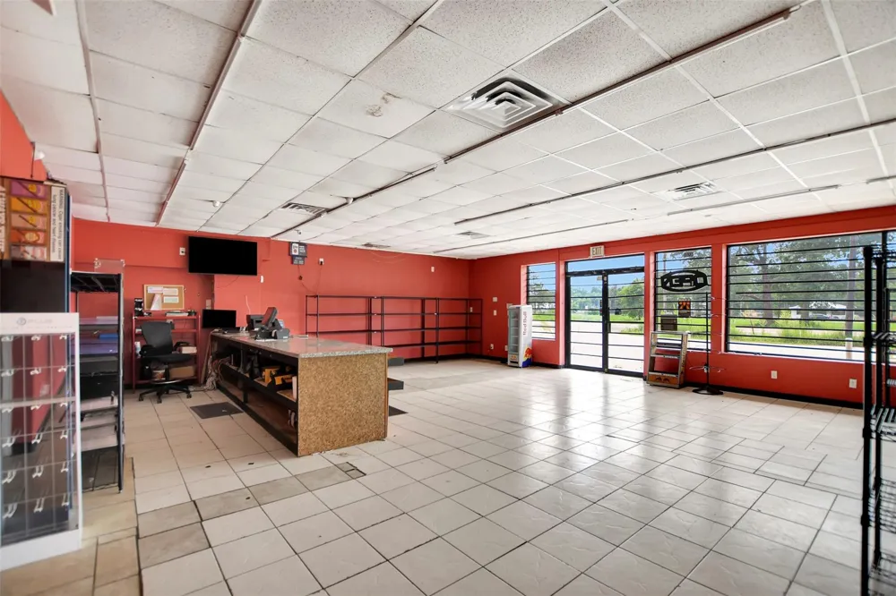 9240 State Highway 75 S New Waverly, TX 77358