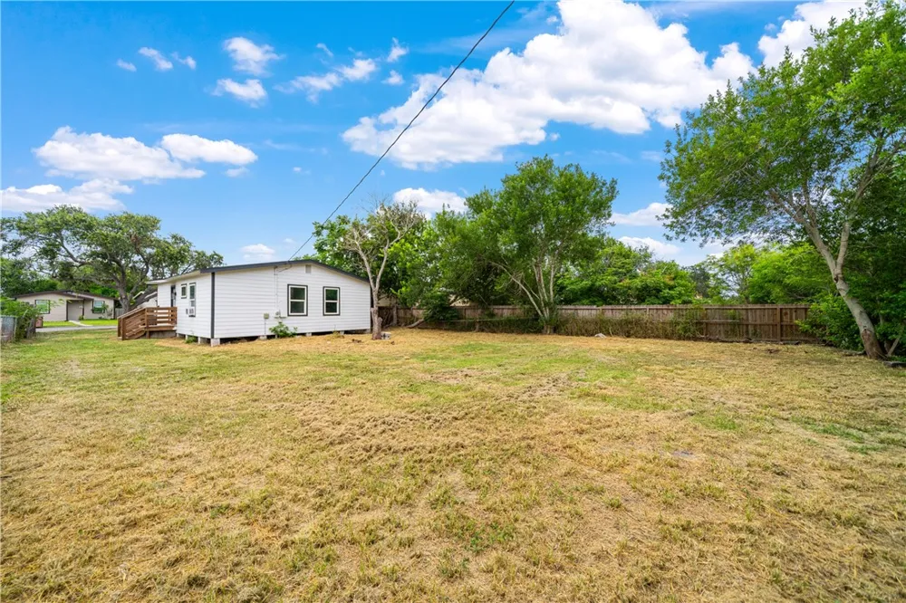 5741 Bobalo Drive Corpus Christi, TX 78412