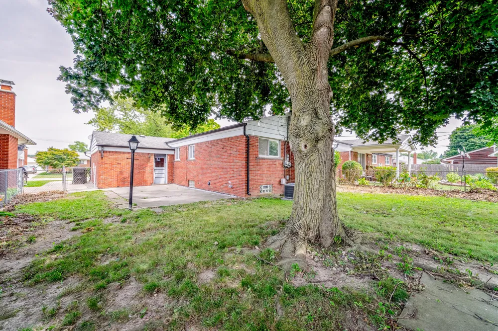 14557 Michigan Boulevard Allen Park, MI 48101