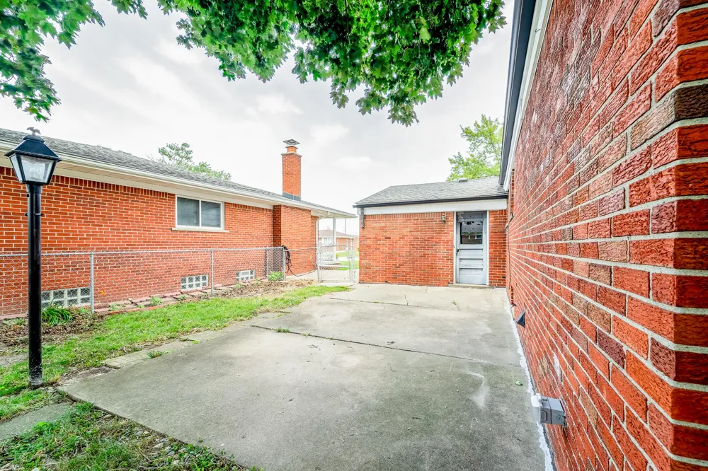 14557 Michigan Boulevard Allen Park, MI 48101