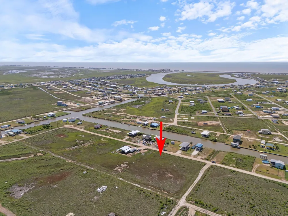 417 Chimaera Street Sargent, TX 77414