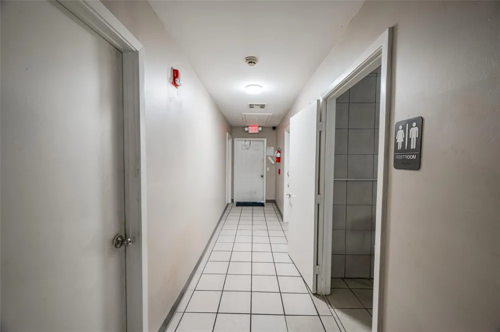 1603 Airline Drive Houston, TX 77009