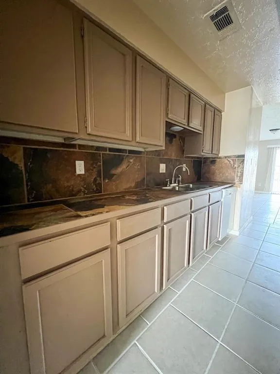 6736 W Fuqua Drive Missouri City, TX 77489