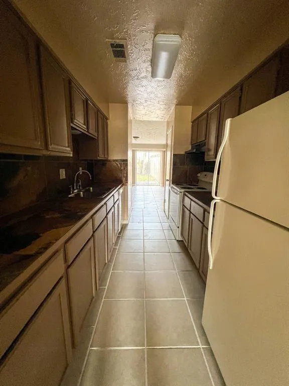 6736 W Fuqua Drive Missouri City, TX 77489