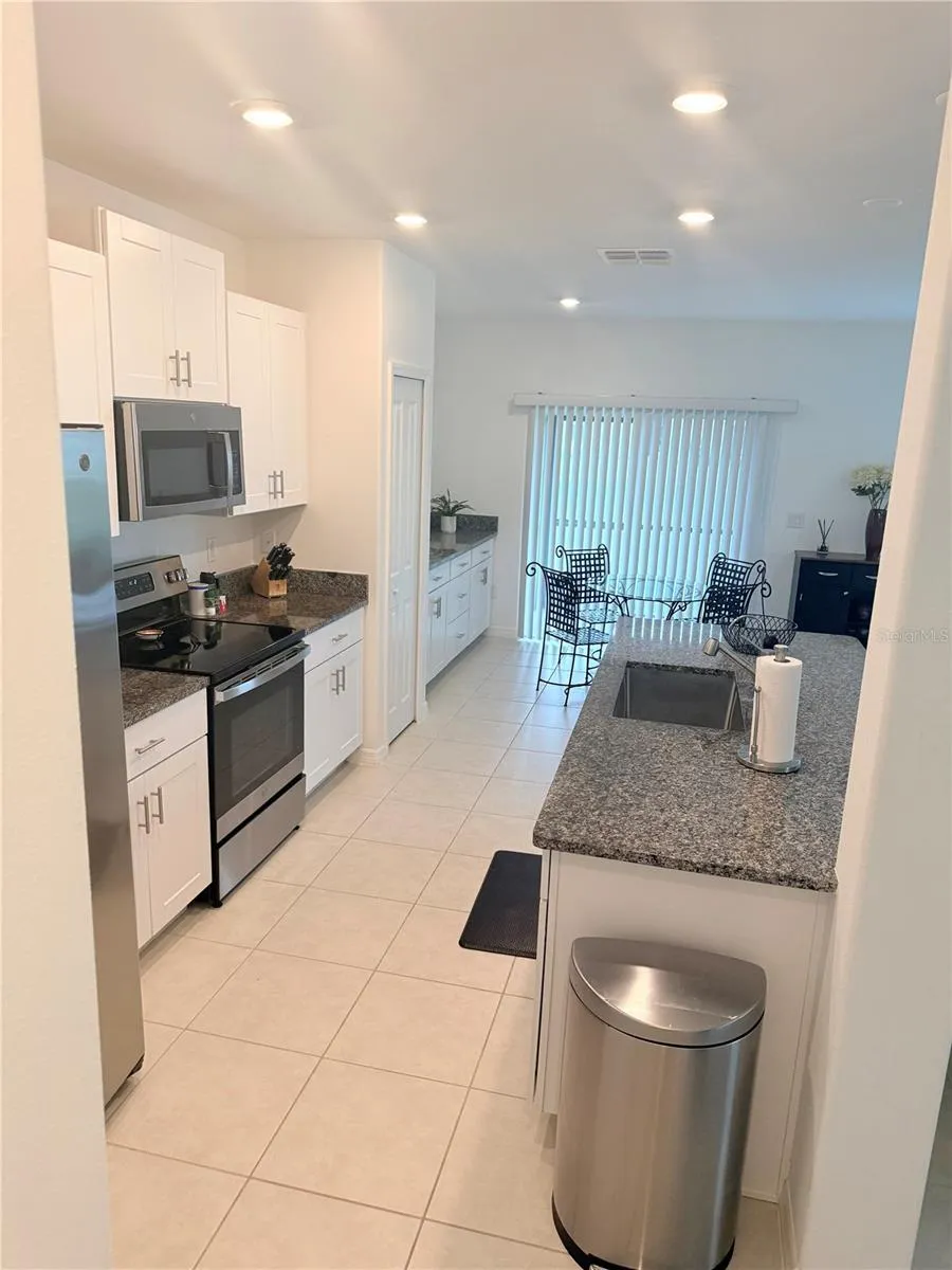 36434 GARDEN WALL WAY Zephyrhills, FL 33541