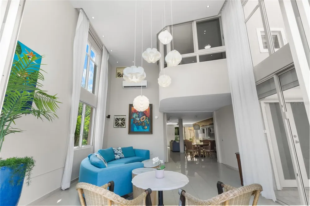 1 SHELL CASTLE CLUB CLUB Humacao, PR 00791
