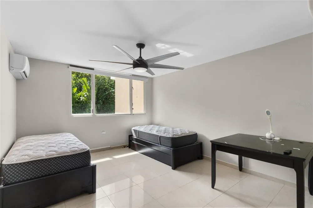 1 SHELL CASTLE CLUB CLUB Humacao, PR 00791