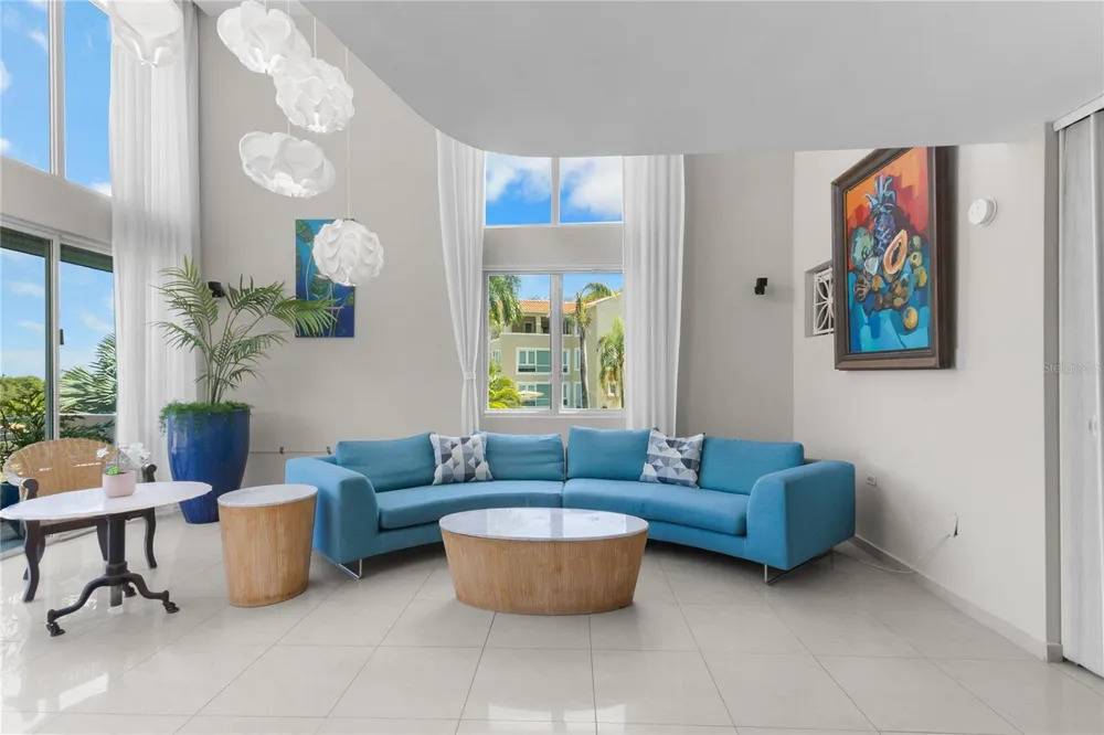 1 SHELL CASTLE CLUB CLUB Humacao, PR 00791