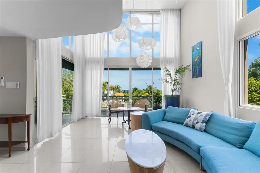 1 SHELL CASTLE CLUB CLUB Humacao, PR 00791