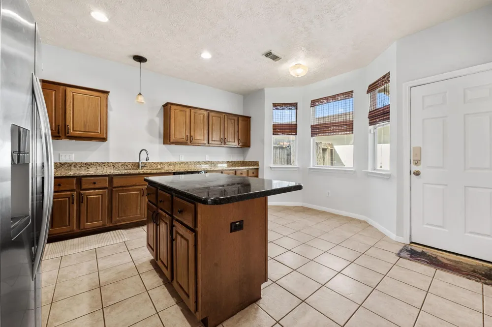 607 Travis Street #5 Webster, TX 77598