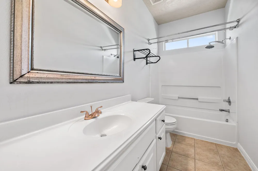 607 Travis Street #5 Webster, TX 77598