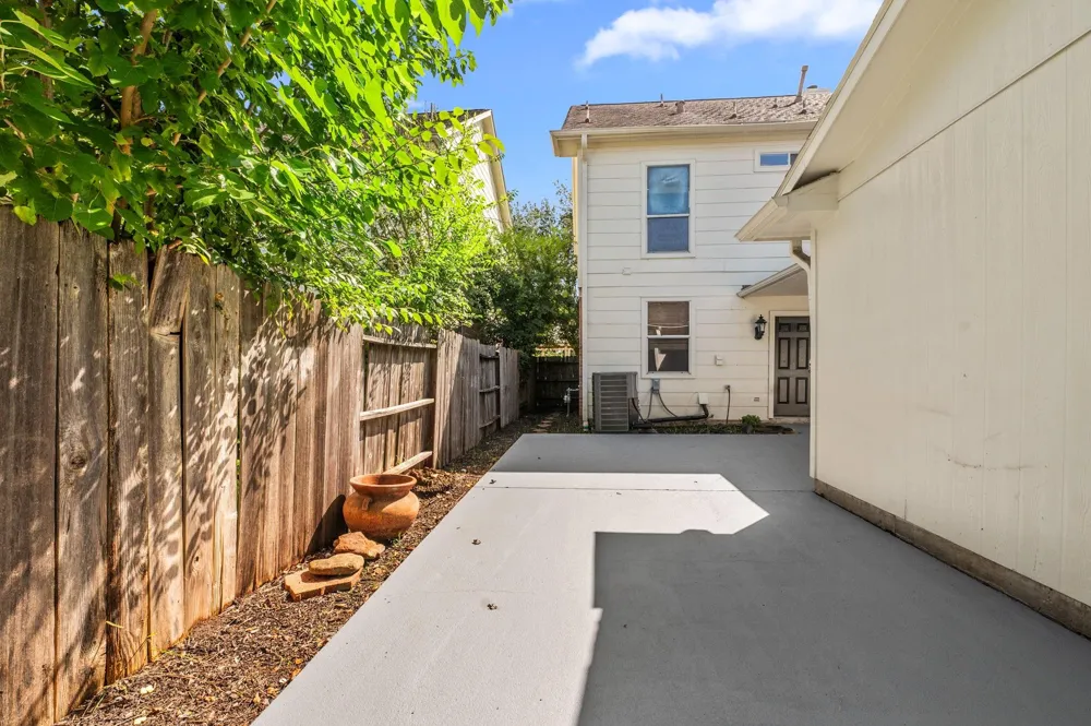 607 Travis Street #5 Webster, TX 77598