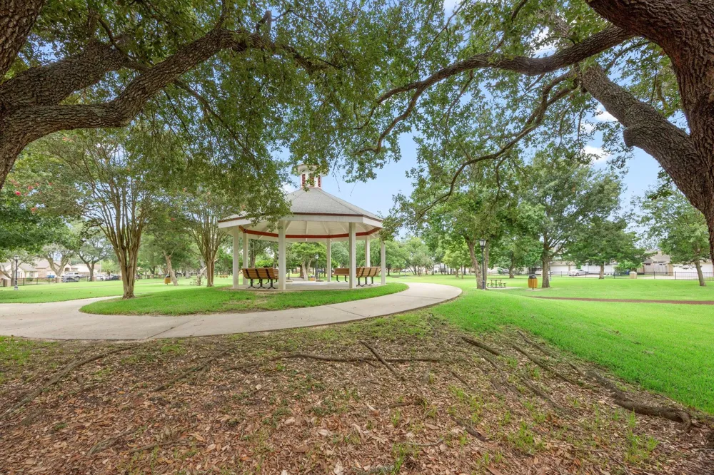607 Travis Street #5 Webster, TX 77598