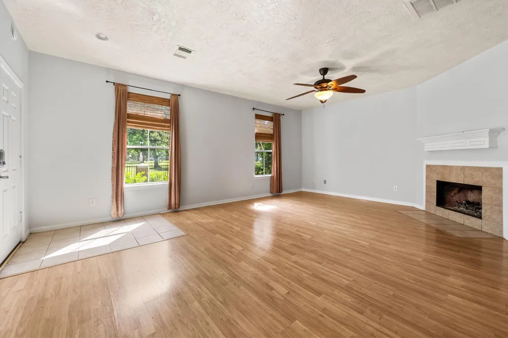 607 Travis Street #5 Webster, TX 77598