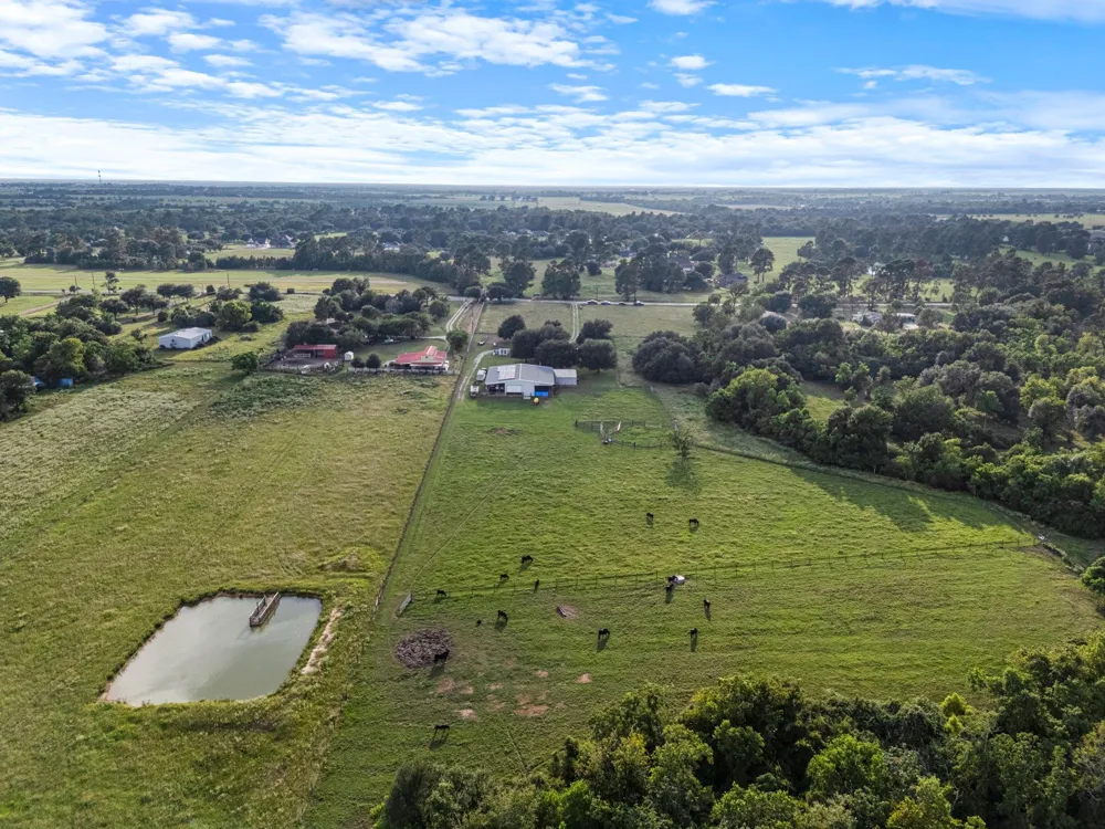15610 Penick Rd Waller, TX 77484