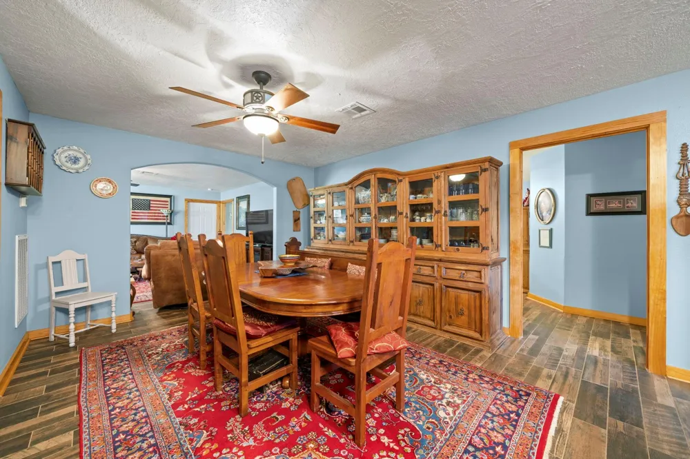 15610 Penick Rd Waller, TX 77484