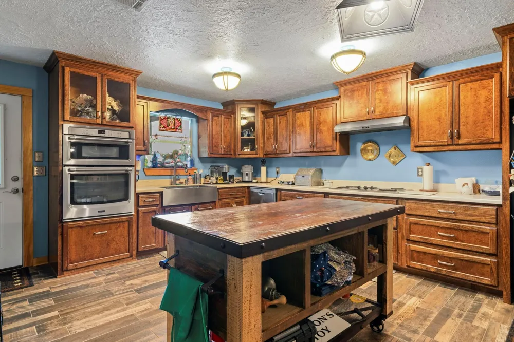 15610 Penick Rd Waller, TX 77484