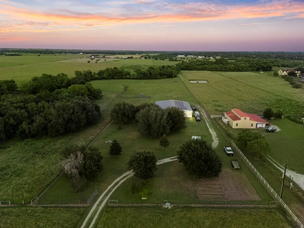 15610 Penick Rd Waller, TX 77484