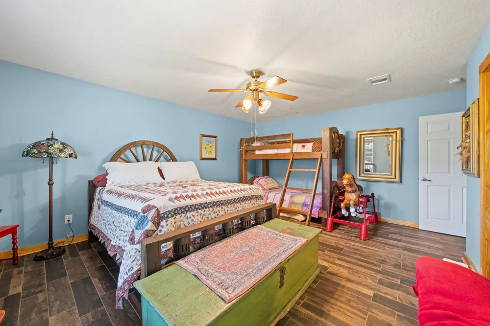 15610 Penick Rd Waller, TX 77484