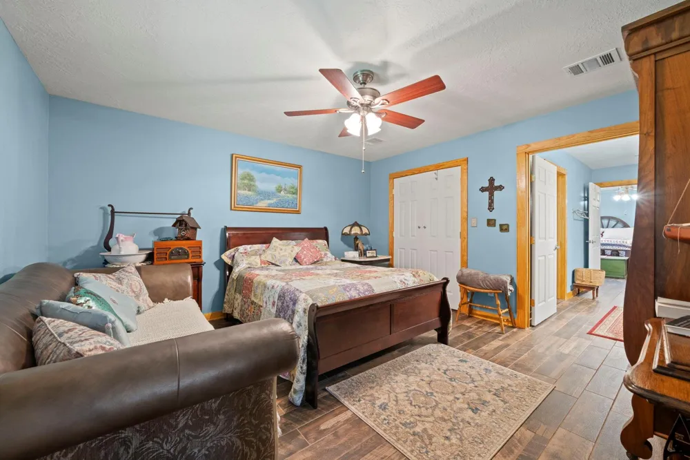 15610 Penick Rd Waller, TX 77484