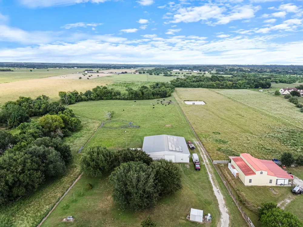 15610 Penick Rd Waller, TX 77484