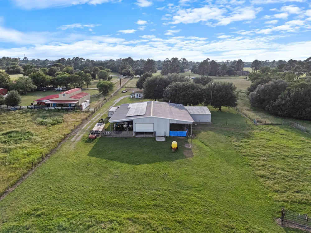 15610 Penick Rd Waller, TX 77484