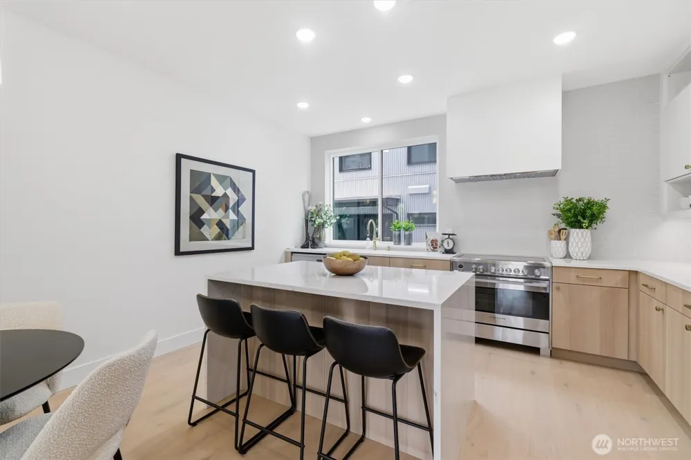 2017 Minor Avenue E Seattle, WA 98102