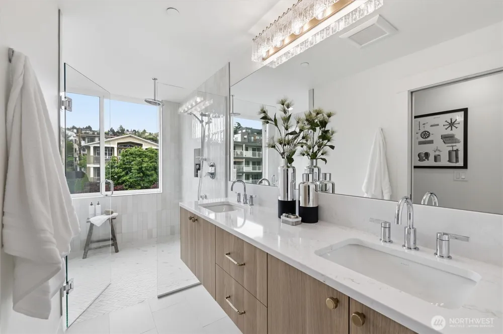 2017 Minor Avenue E Seattle, WA 98102