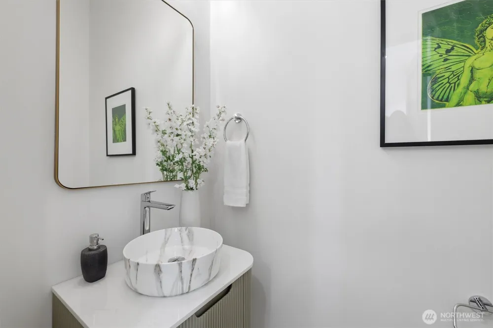 2017 Minor Avenue E Seattle, WA 98102