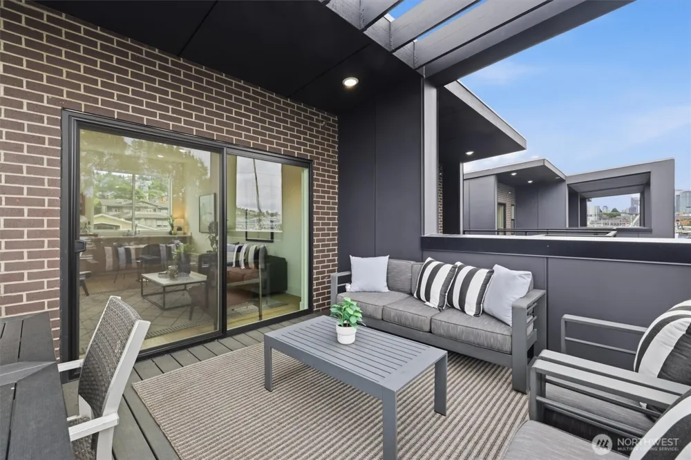 2017 Minor Avenue E Seattle, WA 98102