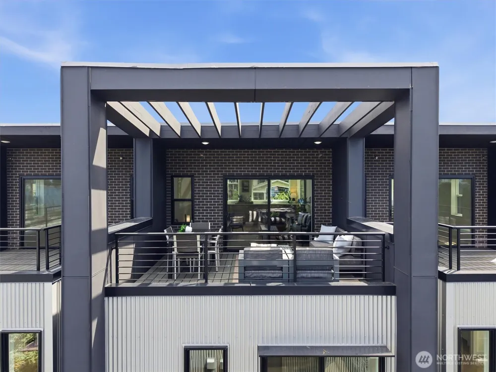 2017 Minor Avenue E Seattle, WA 98102