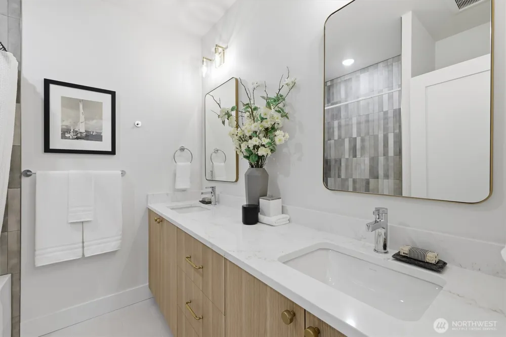 2017 Minor Avenue E Seattle, WA 98102