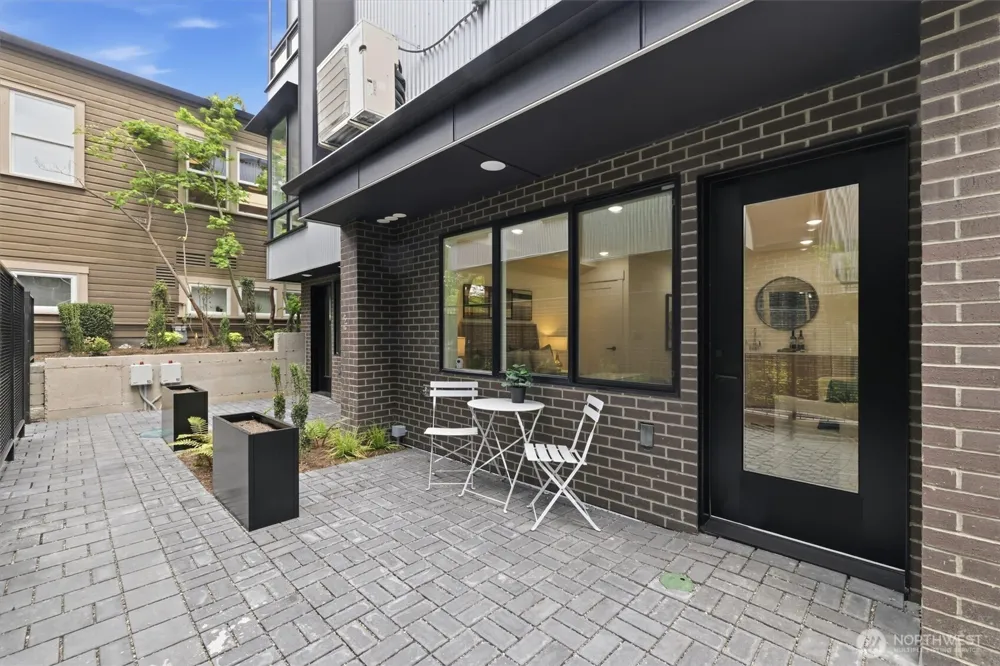 2017 Minor Avenue E Seattle, WA 98102