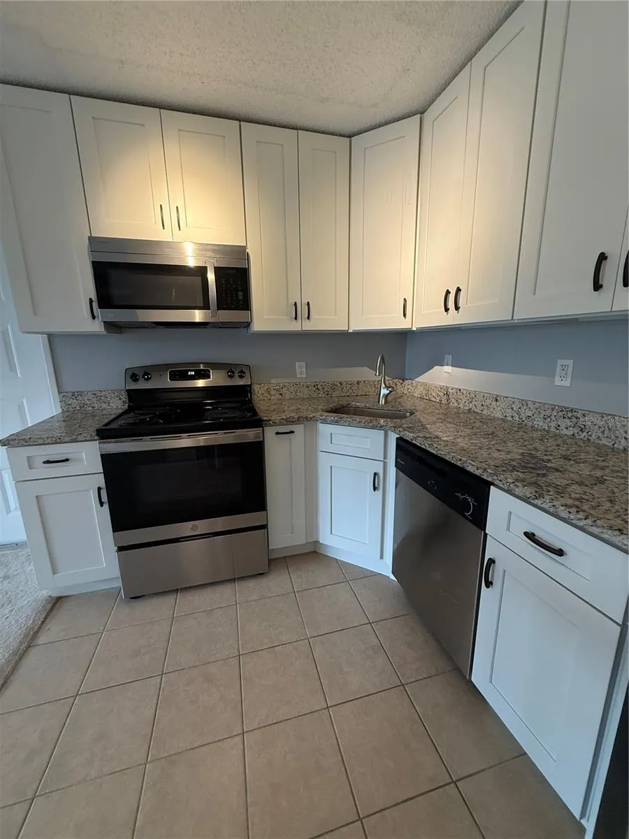 927 S PINE RIDGE CIRCLE #G2 Sanford, FL 32773