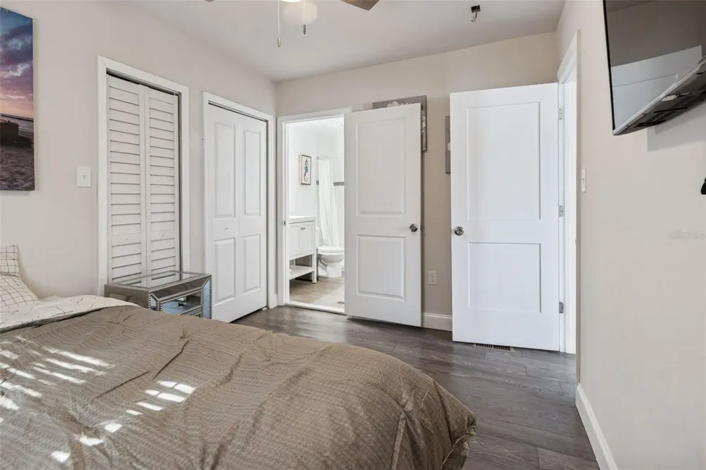 1006 E 26TH AVENUE Tampa, FL 33605